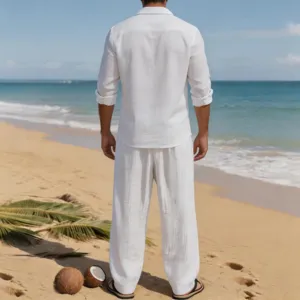 Traje de playa casual para hombre camisa de manga larga y pantalón blanco de lino.