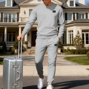 Ensemble de survêtement décontracté gris pour homme sweat-shirt et pantalon pour l'automne.