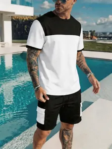 Set t-shirt manica corta colorblock e pantaloncini cargo uomo abbigliamento estivo.
