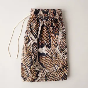 Men's fashion casual sports shorts with snake skin digital print and elastic drawstring waist.