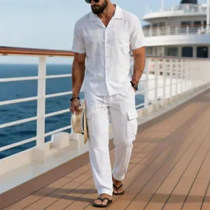 Men's casual linen two-piece set featuring a lapel short-sleeve shirt and cargo pants for summer.