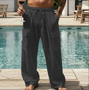 Freizeithose für Herren aus Baumwolle und Leinen mit vielen Taschen und weitem Beinschnitt.