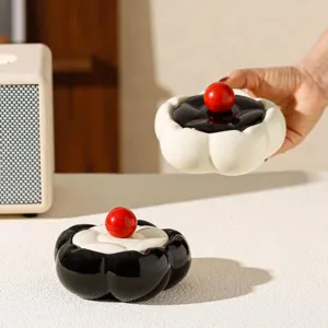 Creatieve Keramische Asbak Met Deksel Schattig Bloemen Ontwerp Crème Stijl Esthetische Bureau Decor Voor Thuis Woonkamer