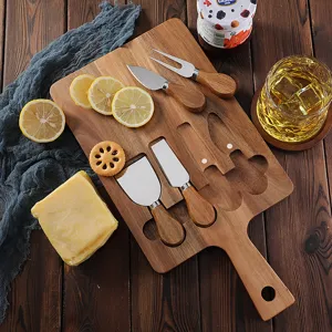 Juego de tabla de quesos de madera de acacia con cuchillos de acero inoxidable, cocina.