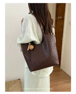 Minimalist woven tote bag large capacity soft leather shoulder bag retro style chic daily use