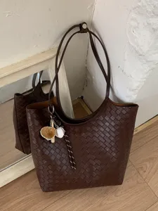 Minimalist Woven Soft PU Leather Tote Bag Large Capacity Casual Commuter Shoulder Handbag With Pendant