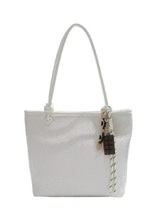 Casual fashion woven tote bag for women, stylish large capacity minimalist single shoulder bag.