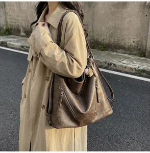 Vintage commuter tote bag, large capacity casual shoulder bag for women, stylish handbag.