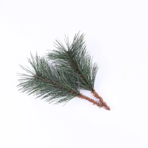 Natuurgetrouwe kunstmatige dennennaalden voor kerstdecoratie en boomaccessoires