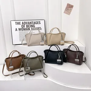 Women fashion tote bag PU leather shoulder crossbody bag large capacity casual handbag with lock.