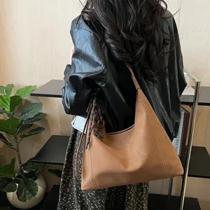 Large Capacity Women PU Leather Hobo Shoulder Bag Retro Commuter Tote Bag Minimalist Casual Crossbody Bag