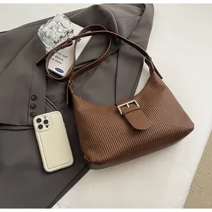 Detailed view of the brown vintage textured hobo shoulder bag with stylish belt buckle.