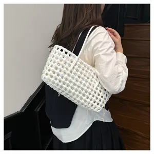 Summer new PVC woven tote bag for women, large capacity beach vacation picnic shoulder bag.