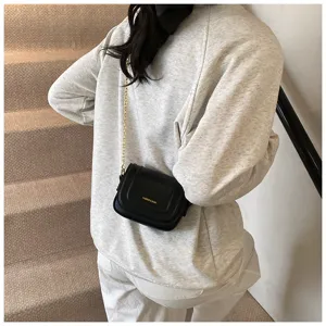 Trendy women black small crossbody bag with gold chain versatile shoulder bag for daily outfit