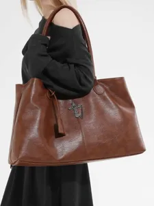 Retro oil wax leather tote bag for women, large capacity casual single shoulder handbag.