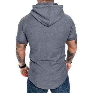 Rückansicht Detail des einfarbigen grauen Herren Kurzarm Kapuzen T-Shirts im Slim Fit.