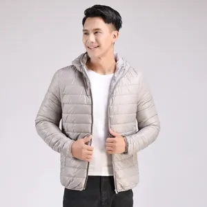 Giacca imbottita leggera con cappuccio da uomo monocolore calda cappotto casual invernale moda