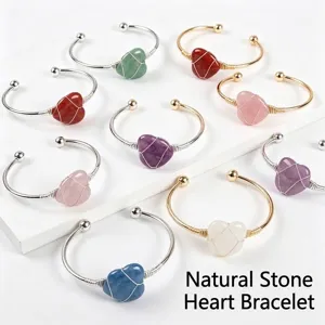 Collezione di bracciali fatti a mano con pietre naturali a forma di cuore