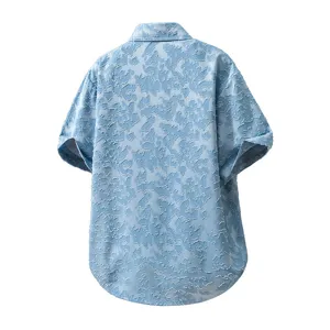 Camicia uomo a maniche corte testurizzata azzurro vista dettaglio tessuto traspirante top