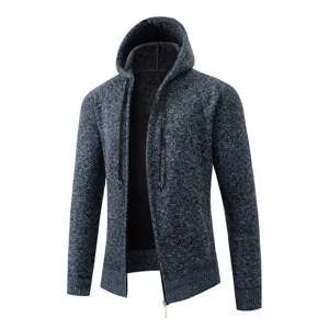 Vista dettagliata della felpa con cappuccio in maglia spessa foderata in pile con zip e interno caldo.