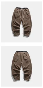 Pantalon décontracté en laine d'agneau, détail broderie rétro style chinois, coupe large.