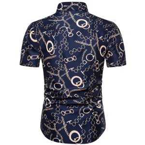 Herren Kurzarm Freizeithemd Rückseite mit goldener Kette Barock-Print, dunkelblau.