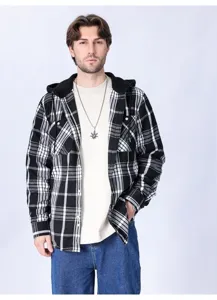Camicia giacca in flanella a quadri nera e bianca con cappuccio uomo casual top.