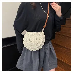 Bolso cruzado tejido para mujer, bolso de hombro de ganchillo hecho a mano con borde.