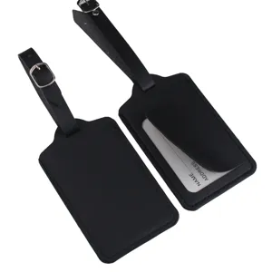 Schwarzes Kofferanhänger Set aus PU Leder mit verstellbarem Riemen und Datenschutzklappe.