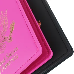 Reisepasshülle Schutzhülle mit goldenem Siegel Motiv, edles Etui für Dokumente.