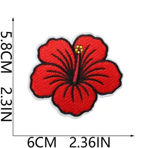 Roter Hibiskusblüte bestickter Aufnäher DIY Kleidung Zubehör zum Aufbügeln 6x5.8cm