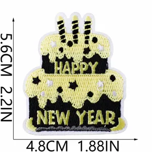 Bestickter Kuchen-Aufnäher mit Kerzen und Neujahrs-Text für Bekleidung DIY-Reparatur.