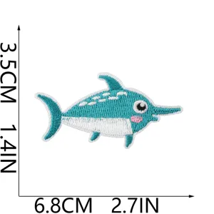Niedlicher blauer Schwertfisch Stickerei Aufnäher Stoff Abzeichen für Kleidung Dekoration