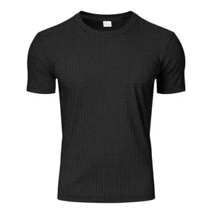 Schwarzes Kurzarm-T-Shirt Stofftextur und Detailansicht des inneren Kragenetiketts.