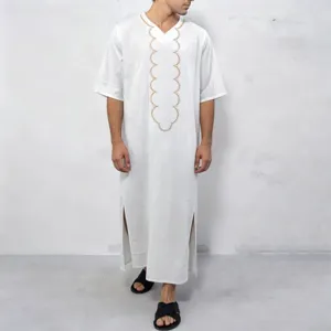 Men's casual white long sleeve V-neck traditional kaftan robe, comfortable daily wear detail.