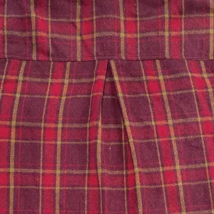 Men's retro plaid flannel shirt detail view, classic red grid casual shirt cozy warm top.