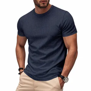 Herren Kurzarm Eisseide schnelltrocknend T-Shirt Detailansicht, bequemer Rundhalsausschnitt.
