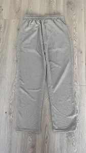 Pantaloni casual grigi da uomo in maglia waffle con coulisse in vita gamba dritta.