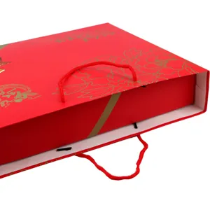 Red wedding gift box packaging, festive design with golden floral patterns, 37x28x6.5cm.