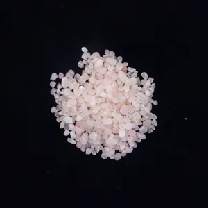 Éclats de quartz rose naturel polis pour la décoration et les soins aux cristaux
