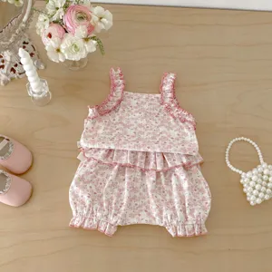 Baby girl summer floral ruffle top and bloomers two-piece set cute infant clothing.