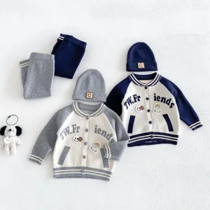 Ensemble cardigan de baseball en tricot pour garçon pantalon bonnet automne tenue