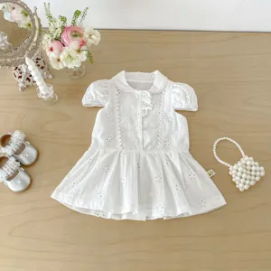 Robe blanche bébé fille jacquard fleurs manches courtes jolie tenue princesse enfant