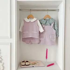 Ensemble de vêtements d'automne en tweed pour bébé fille avec chemise fleurie gilet jupe