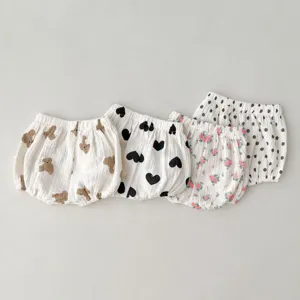 Schattige baby dreumes bloemen beer hart print pompoen broek los ademend zomer shorts