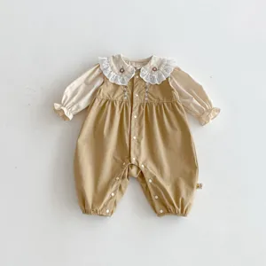 Baby Mädchen Herbstkleidung Set Detail, süßer Spitzenkragen Stickerei Strampler und Top.