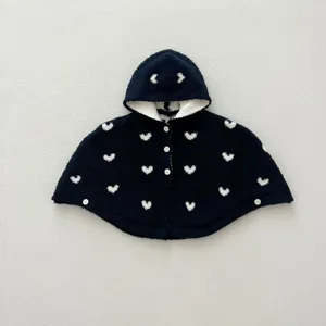 Bebé polar capa con capucha invierno cálido tejido niño pequeño abrigo lindo corazón capa