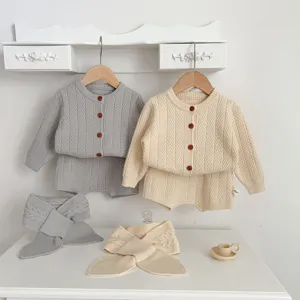 Conjunto suéter de punto bebé otoño invierno cárdigan pantalones cortos bufanda ropa