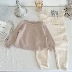 Baby Strickpullover und Strampler Set, gemuetliche Baumwollkleidung fuer Saeuglinge, Herbst Mode.