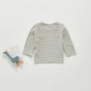Baby black and white striped long sleeve t-shirt, cute toddler casual basic top.
